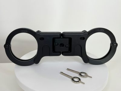 TCH 850B Rigid Folding Handcuff